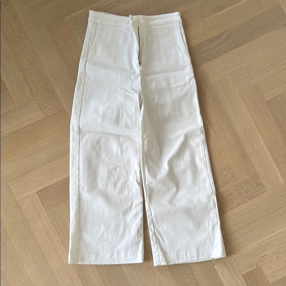 Kirna Zabete white Trousers size M high waist like new